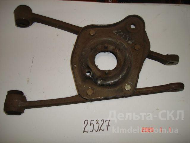 Рычаги нижние правые в сборе Рычаги нижние правые в сборе