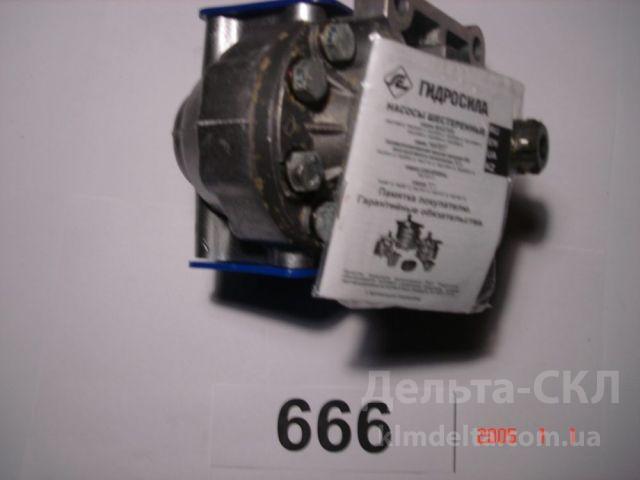 Насос шестеренный масляный левый плоский Насос шестеренный масляный левый плоский