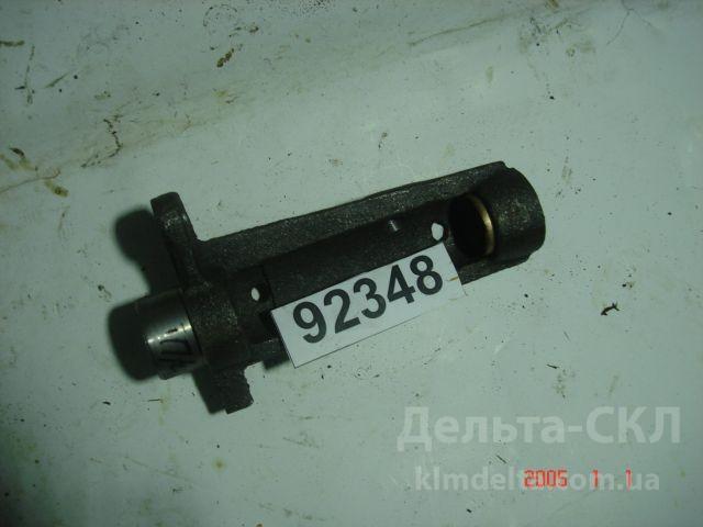 Кронштейн левый в сборе Кронштейн левый в сборе