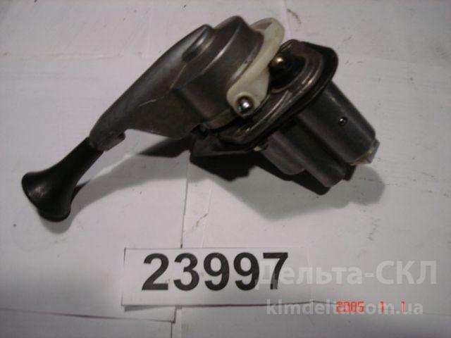 Кран тормозной с ручным управлением (4 вывода) Кран тормозной с ручным управлением (4 вывода)