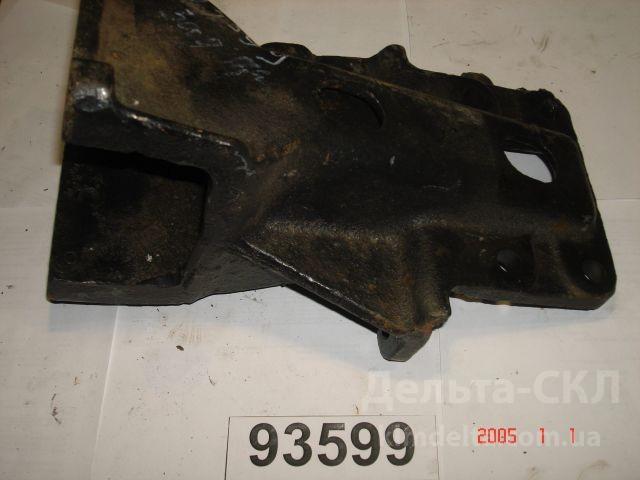 Кронштейн передней рессоры задний правый Кронштейн передней рессоры задний правый