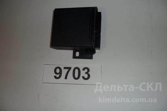 Реле поворота 12V((2+1)x21)x2+2x3W Реле поворота 12V((2+1)x21)x2+2x3W