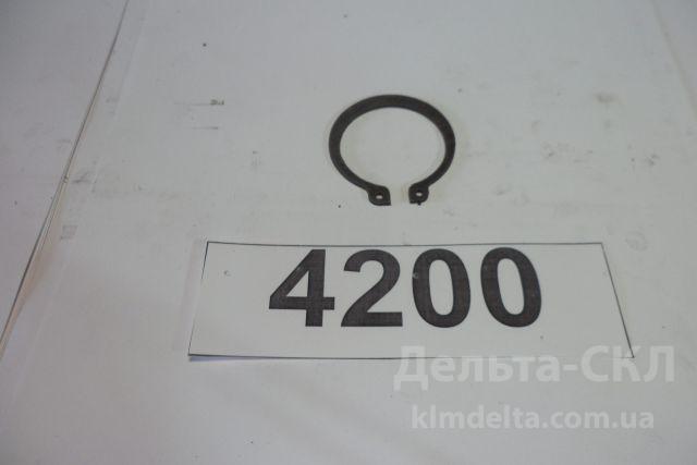 Кольцо стопорное подшипника вторичного вала Кольцо стопорное подшипника вторичного вала