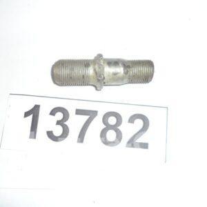 Шпилька ступицы перед.колеса левая