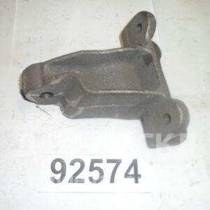 Кронштейн амортизатора верхний правый