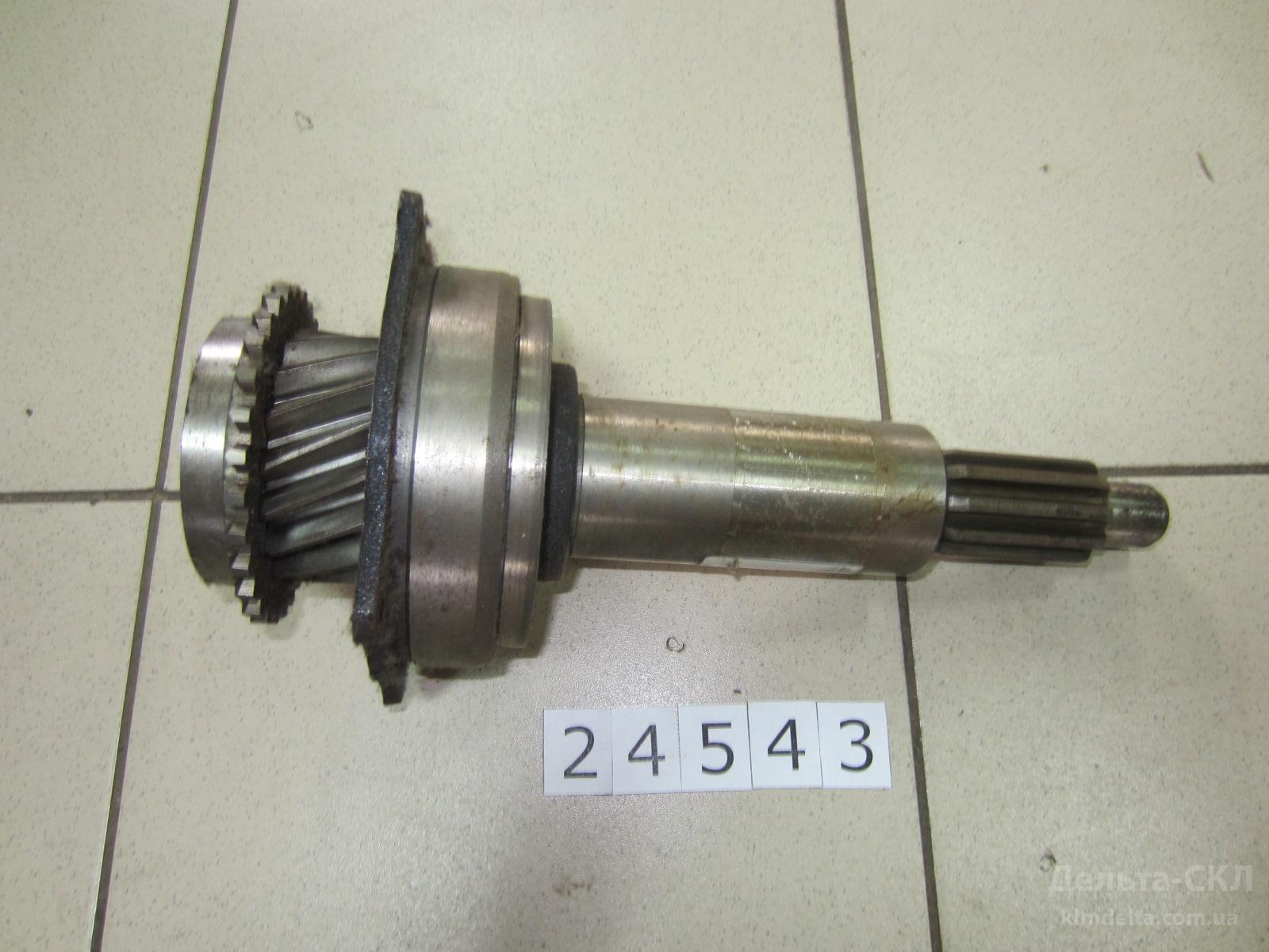 Вал первичный КПП с крышкой Вал первичный КПП с крышкой