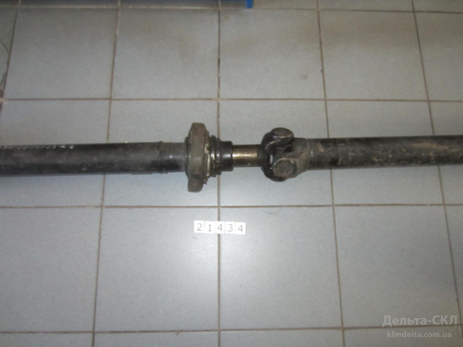 Вал карданный привода заднего моста с опорой в сборе (L=2222мм) Вал карданный привода заднего моста с опорой в сборе (L=2222мм)